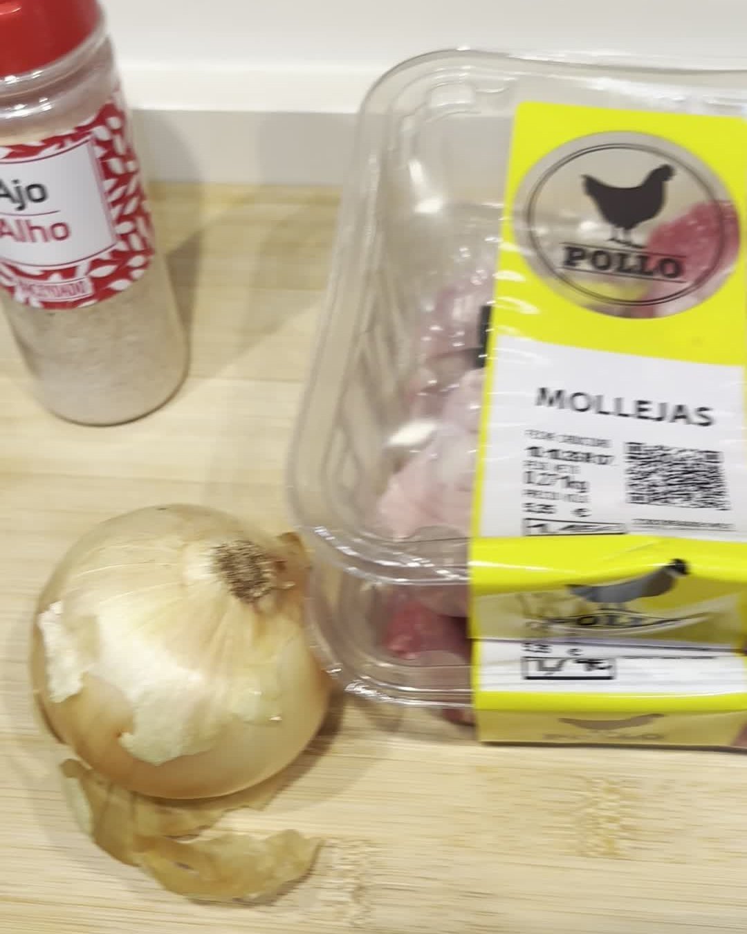 Bandeja de mollejas de pollo de Mercadona con cebolla y ajo en polvo